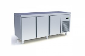 3-doors-cooling-counter-with-compressor